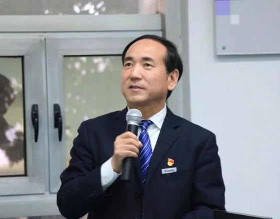 西安市委常委、高新区党工委书记、航天基地党工委书记钟洪江一行莅临太阳娱乐调研慰问--太阳娱乐