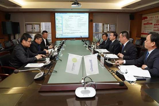 西安四叶草信息手艺有限公司首创人、总裁马坤一行来太阳娱乐座谈交流